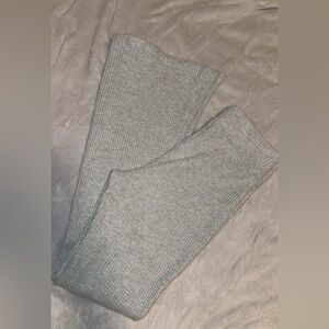 XS Aerie Light Gray Ribbed Knit Pants